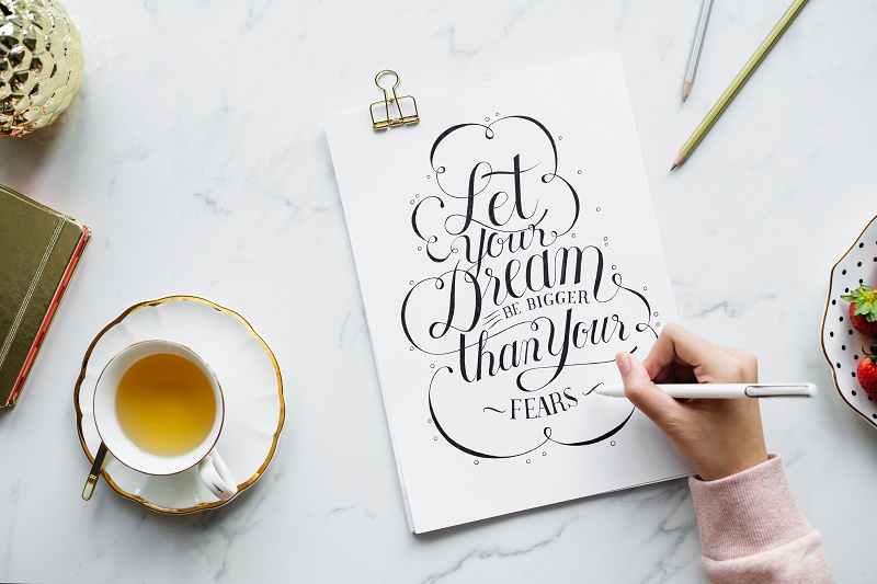 20 Encouraging New Year’s Resolution Quotes To Live Your Best Life