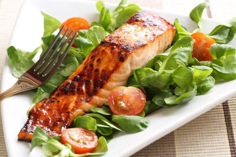 10 Healthy and Super Easy Salmon Dinner Recipes